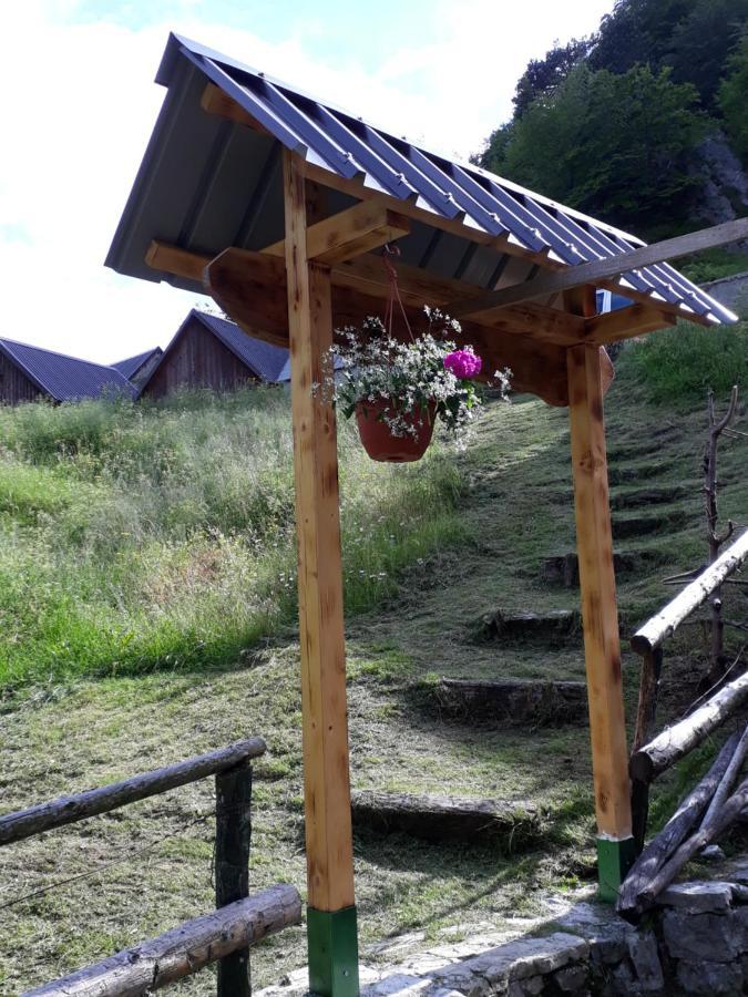 Holiday Home Na Planini トールミン エクステリア 写真